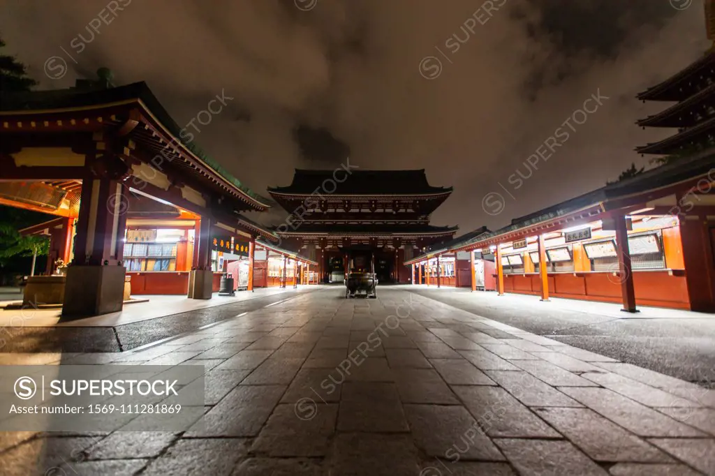 AsakUSA Kannon Temple at dusk