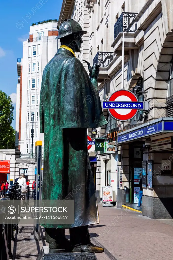 England, London, Marylebone, Baker Street, Statue of Sherlock Holmes by Sculptor John Doubleday in Front of Baker Street Underground Station