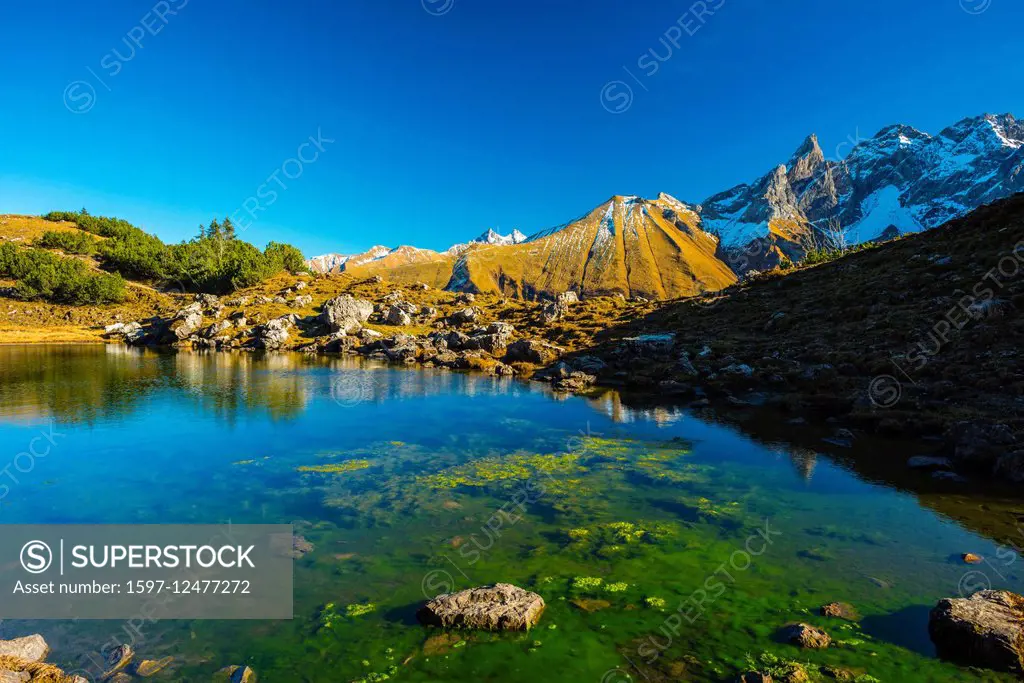 mountains and lake in Allgäu