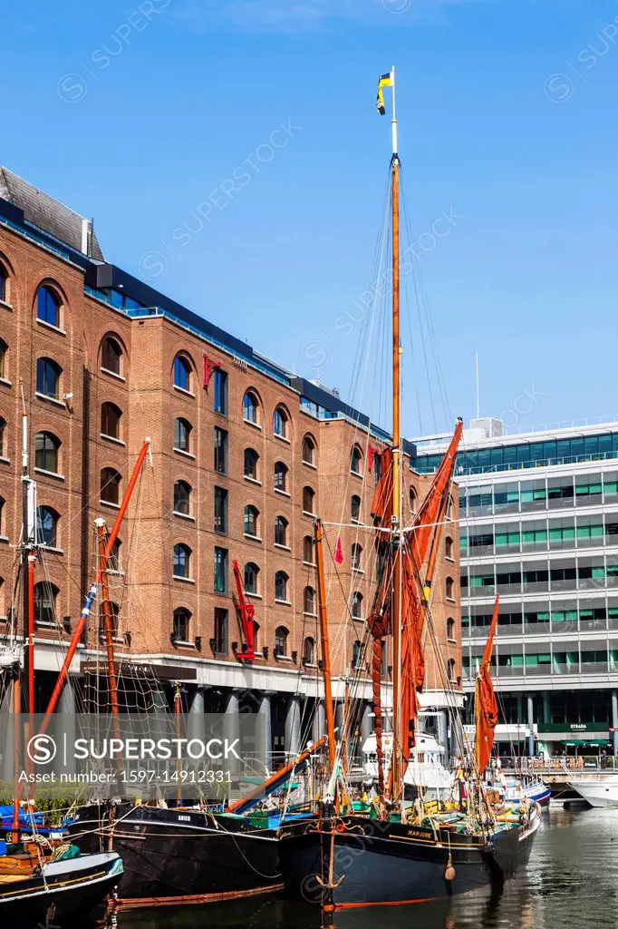 England, London, Wapping, St.Katharine Docks