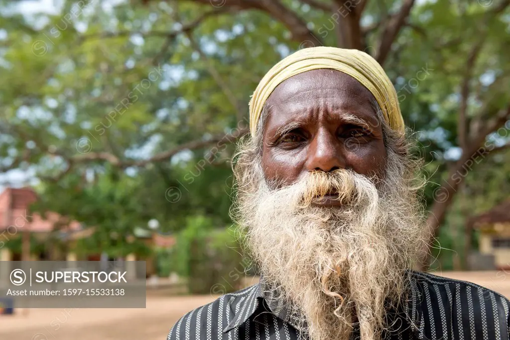 Sri Lanka, Bandarawela, temple, portrait