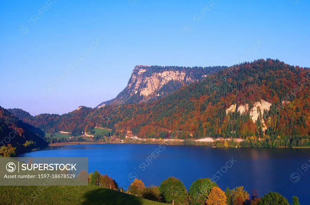 Lac de Joux, lake, Le Pont, Dent de Vaulion, mountain, Vallée de Joux, Jura, autumn, autumn colours, Canton of Vaud, Switzerland