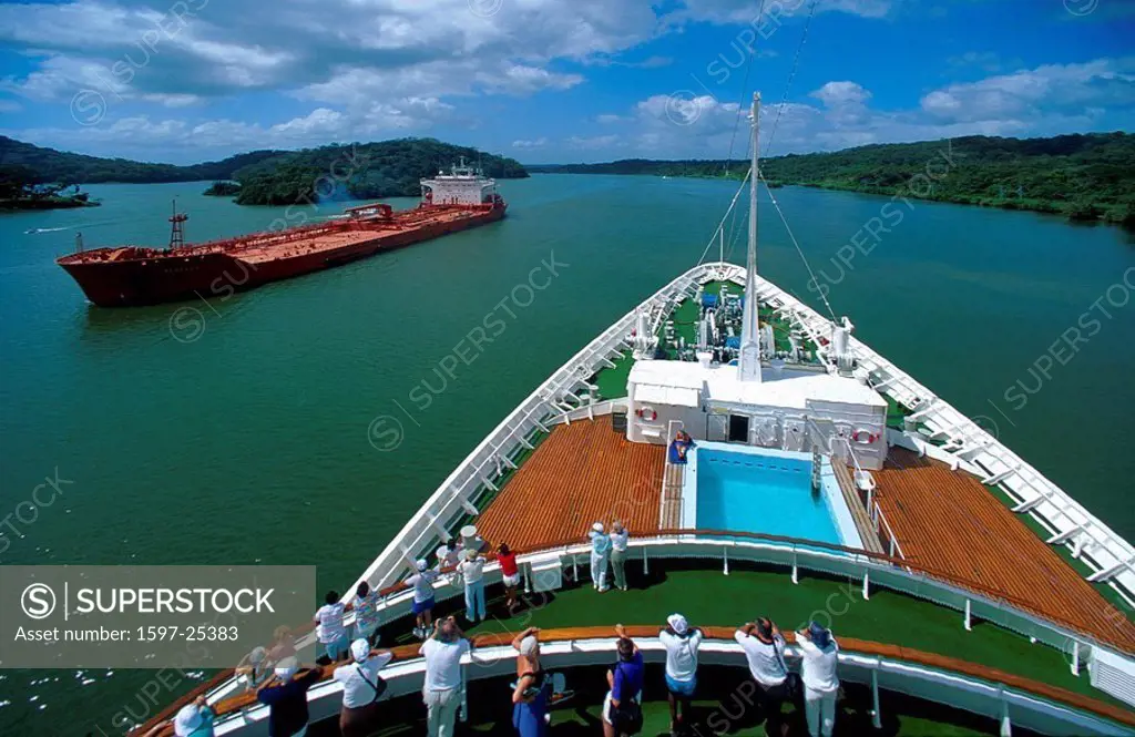 Panama Canal, freighter, MS Vistafjord, Cunard, cruise, cruise ship, ship, passengers, holidays, vacation