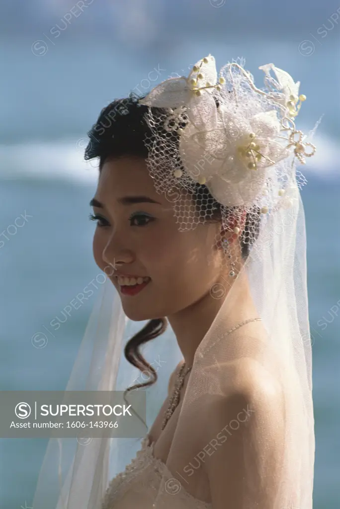 China,Hong Kong,Kowloon,Tsim Sha Tsui,Portrait of Bride