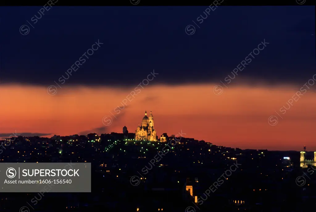 France, Paris, view of Paris and Sacré-Coeur Church