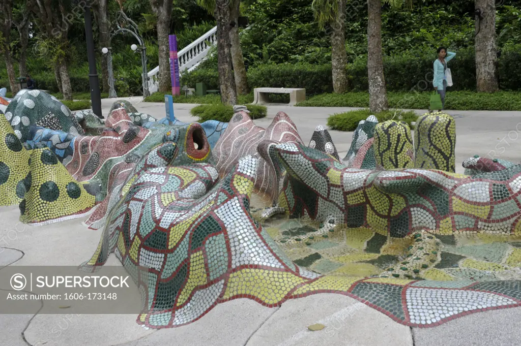 Asia, Southeast Asia, Singapore, Sentosa Island, mosaic fountain