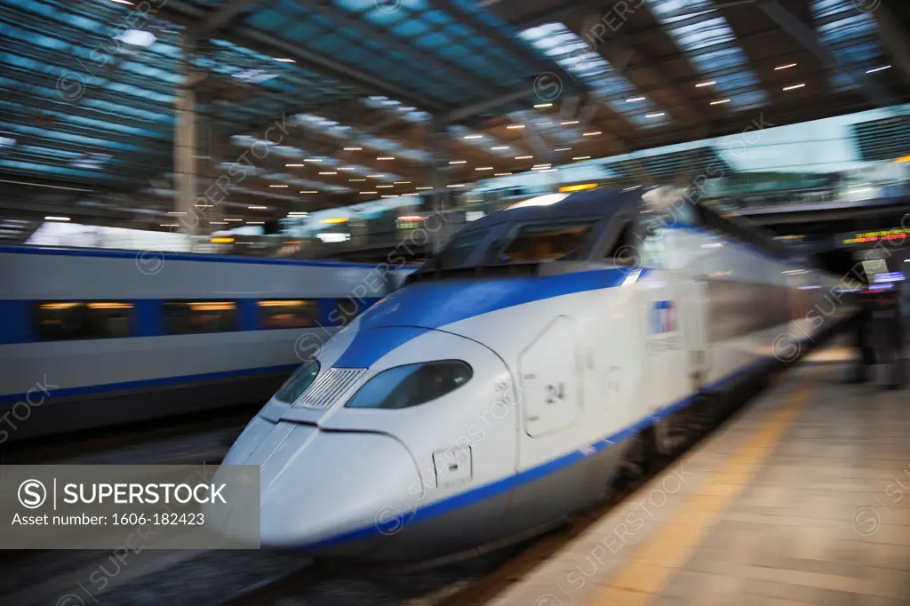 Korea,Seoul,Seoul Train Station,KTX Express Train