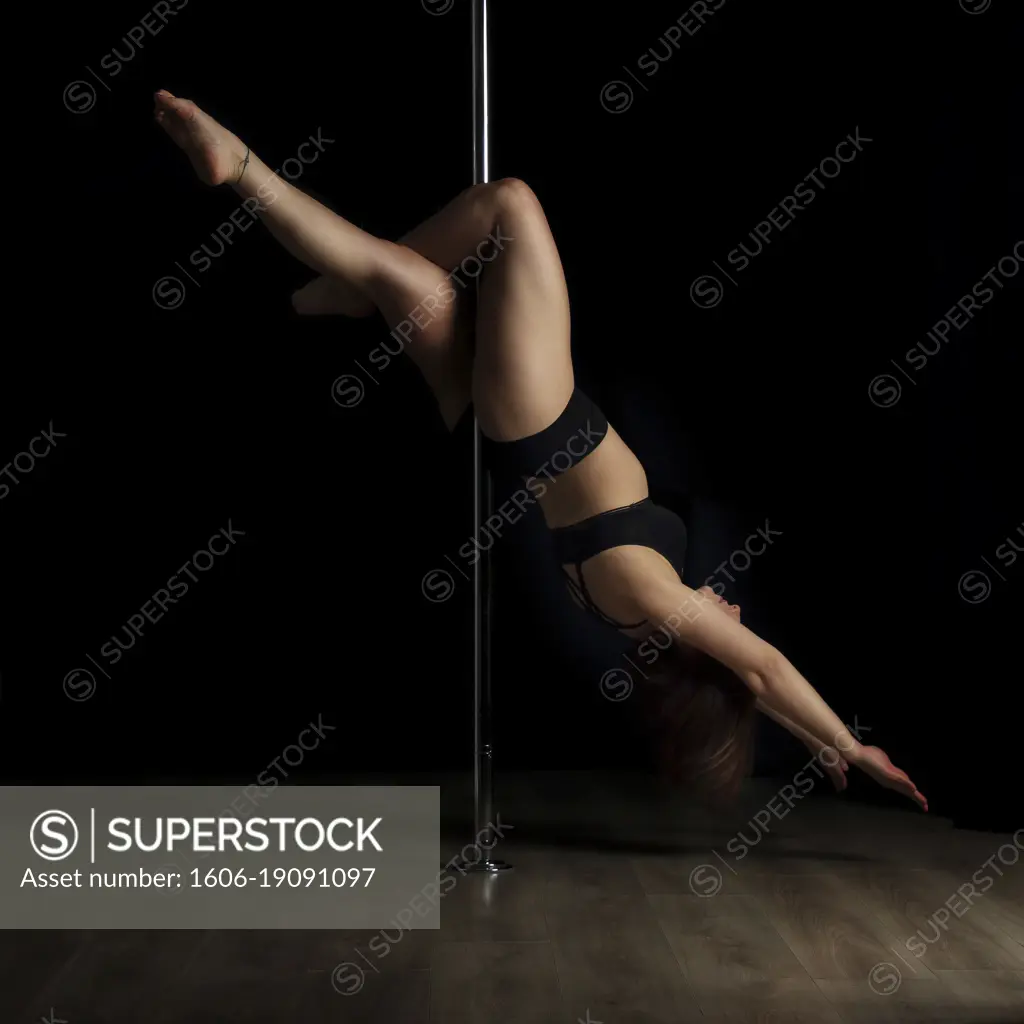 Pole dance