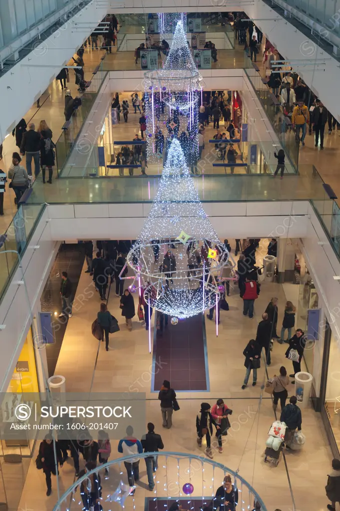 Paris La Defense -  Shopping Mall Les 4 Temps