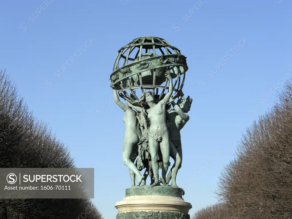France, Paris, 6th arrondissement, Luxembourg, Jardin des Grands Explorateurs, sculptures