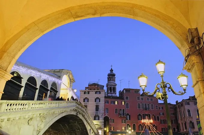 Italy, Venice, the Grand Canal, Bridge(Deck) of Rialto