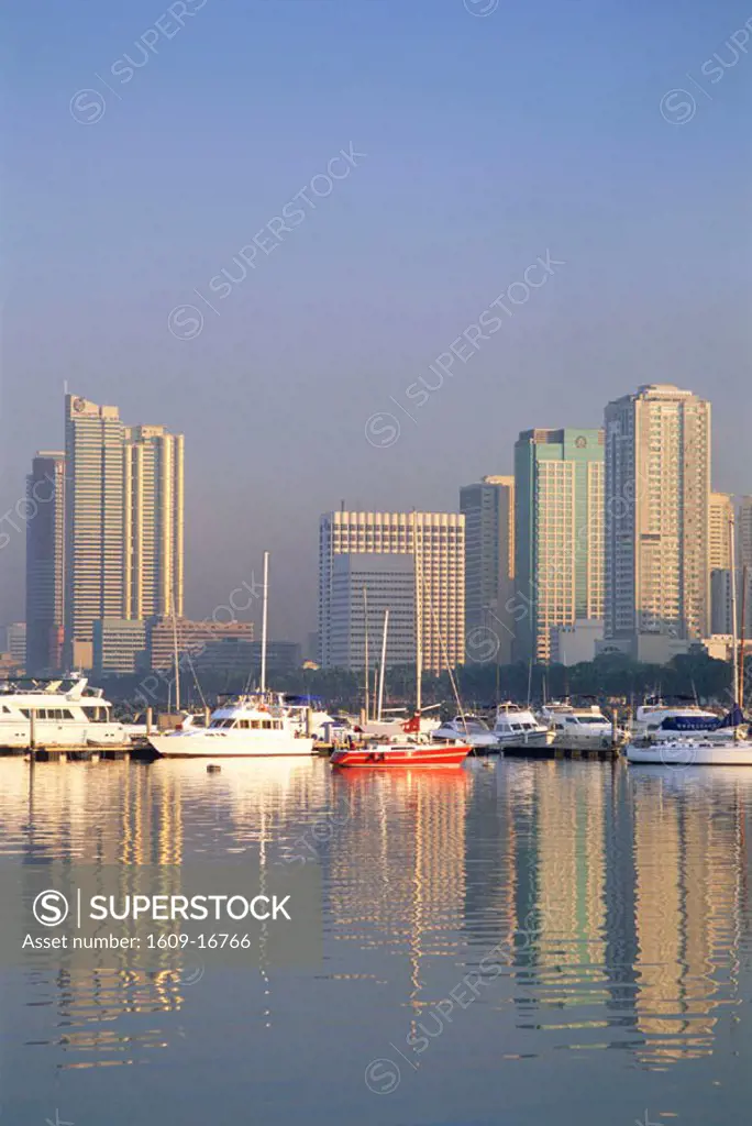 Philippines, Manila, Manila Bay and City Skyline