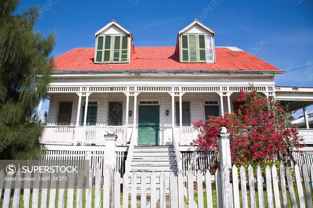 Belize, Belize City, Wooden houses lining Memorial park