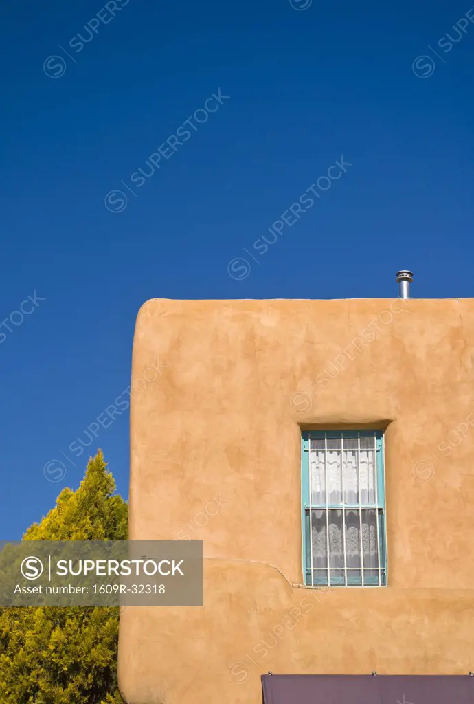 USA, New Mexico, Taos, Adobe Buildings