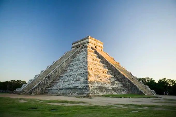 El Castillo, Chichen Itza, Yucatan, Mexico