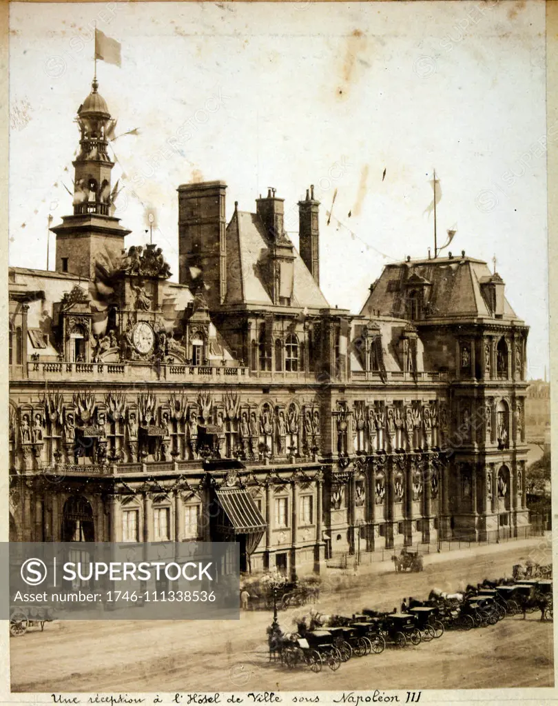 photograph (1895) of the Hotel de Ville, City Hall, in Paris, France