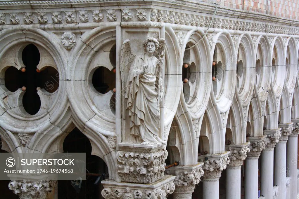 Detail of the Doges Palace. Originally the residence of the Doge of Venice, the supreme authority of the Republic of Venice, however in 1923 it was opened as museum. Venice. Italy 2013