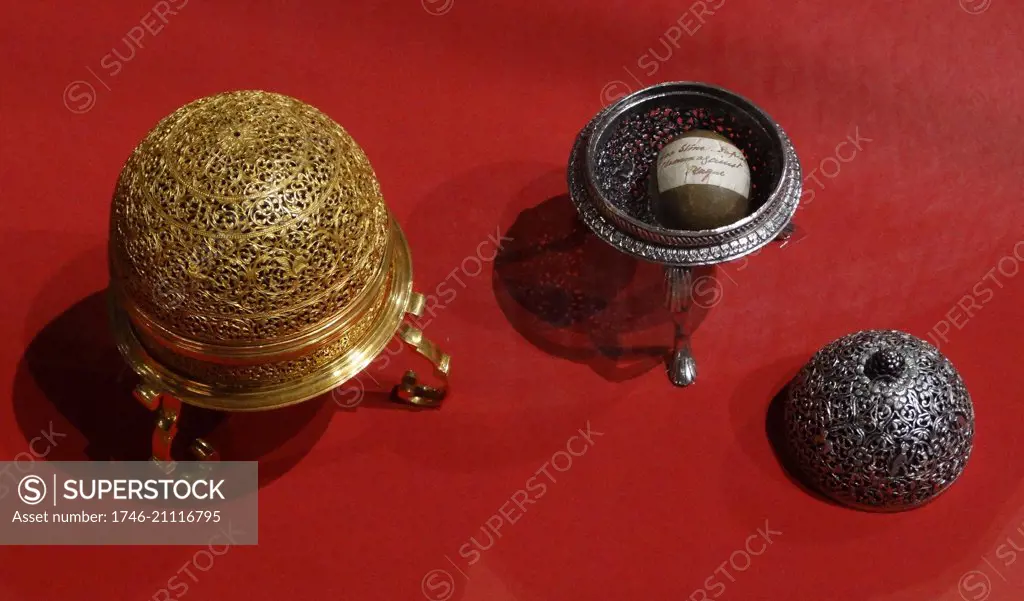 Goa stones. Manmade versions of bezoars, these stones manufactured by Jesuit priests were thought to have medicinal properties when ingested with tea or water. From Europe, 17th-19th Century.