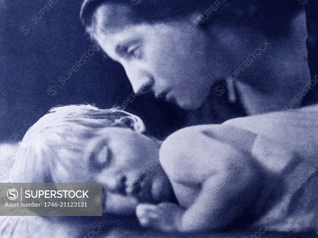 Mother and child (devotion 1865) photographed by the pioneer Victorian female photographer Julia Margret Cameron 1818-1879