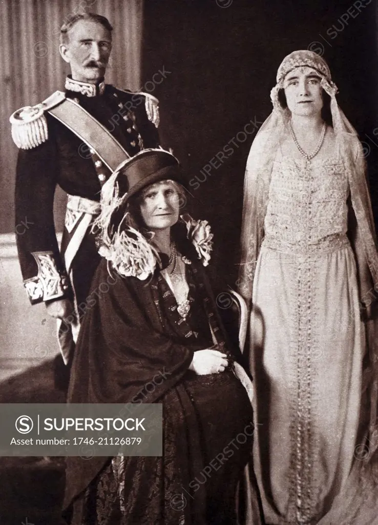 Wedding portrait of Duchess of York (1900-2001)with the Earl and Countess of Strathmore. Dated 20th Century