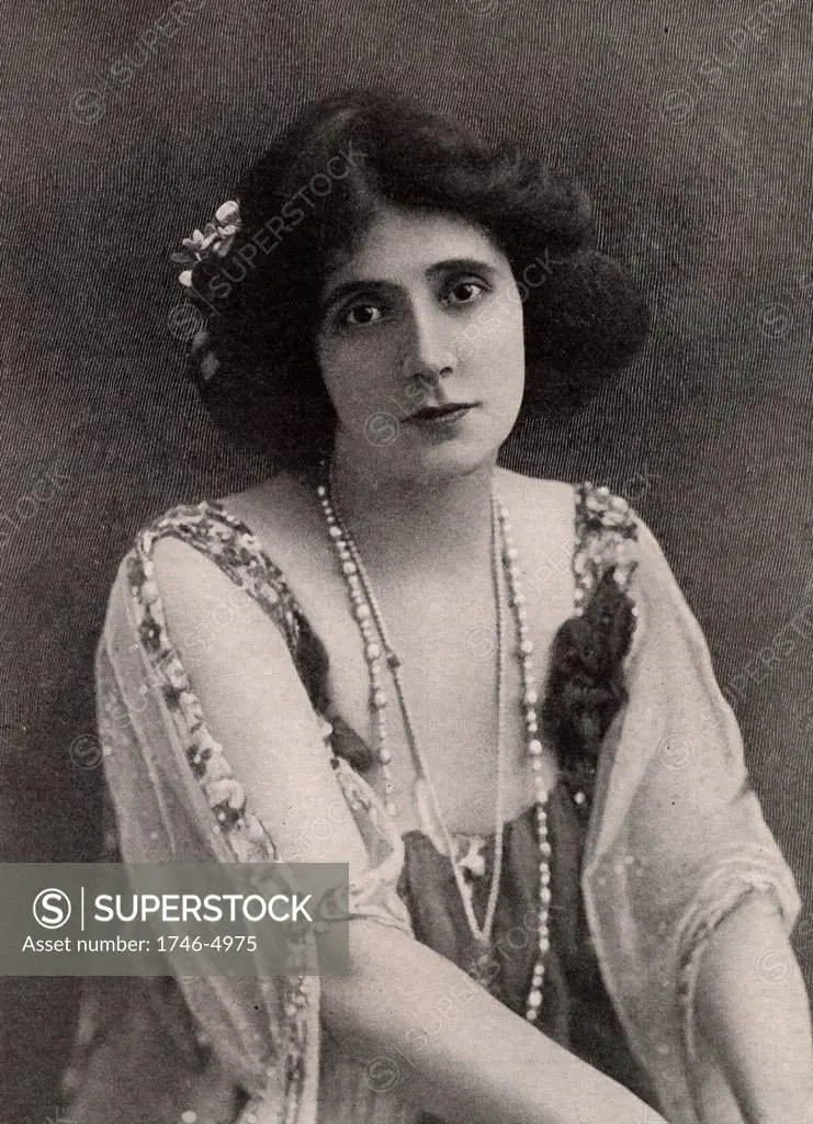 Mrs Patrick Campbell (1865-1940) English actress. Created the title role in the 'problem' play The Second Mrs Tanqueray  by Arthur Wing Pinero's (1893) and Eliza in Pygmalion (1914) by George Bernard Shaw.  Mrs Campbell in 1903. Halftone.