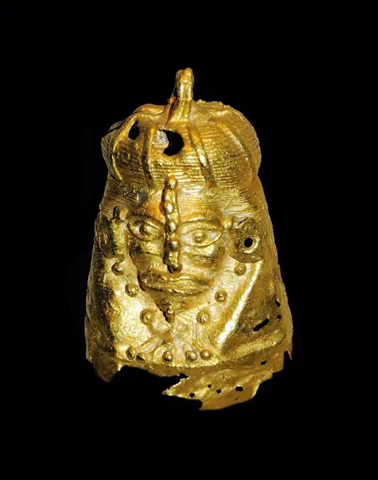 Mayan gold statuette portrait of a noble AD 400-800