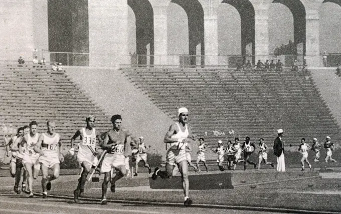 Photograph of the Marathon during the 1932 Olympic games. Won by Juan Carlos Zabala (1911 - 1983) from Argentina. 