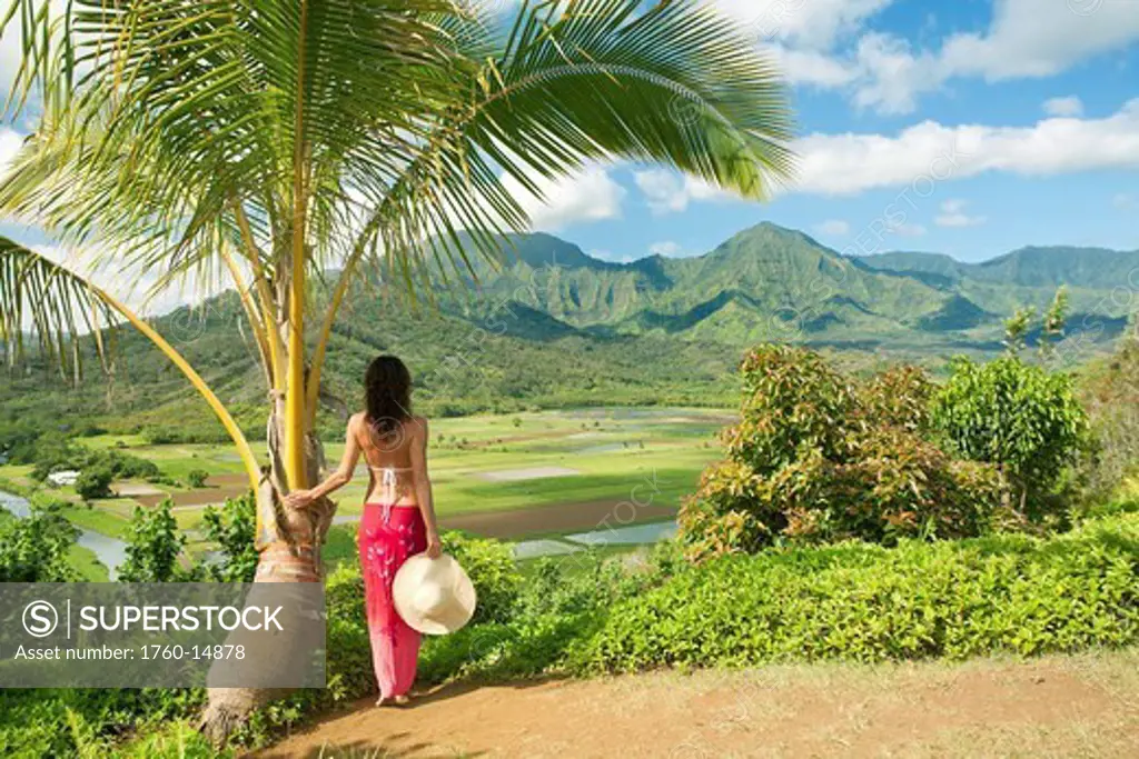 Hawaii, Kauai, Woman at Hanalei Valley Lookout.