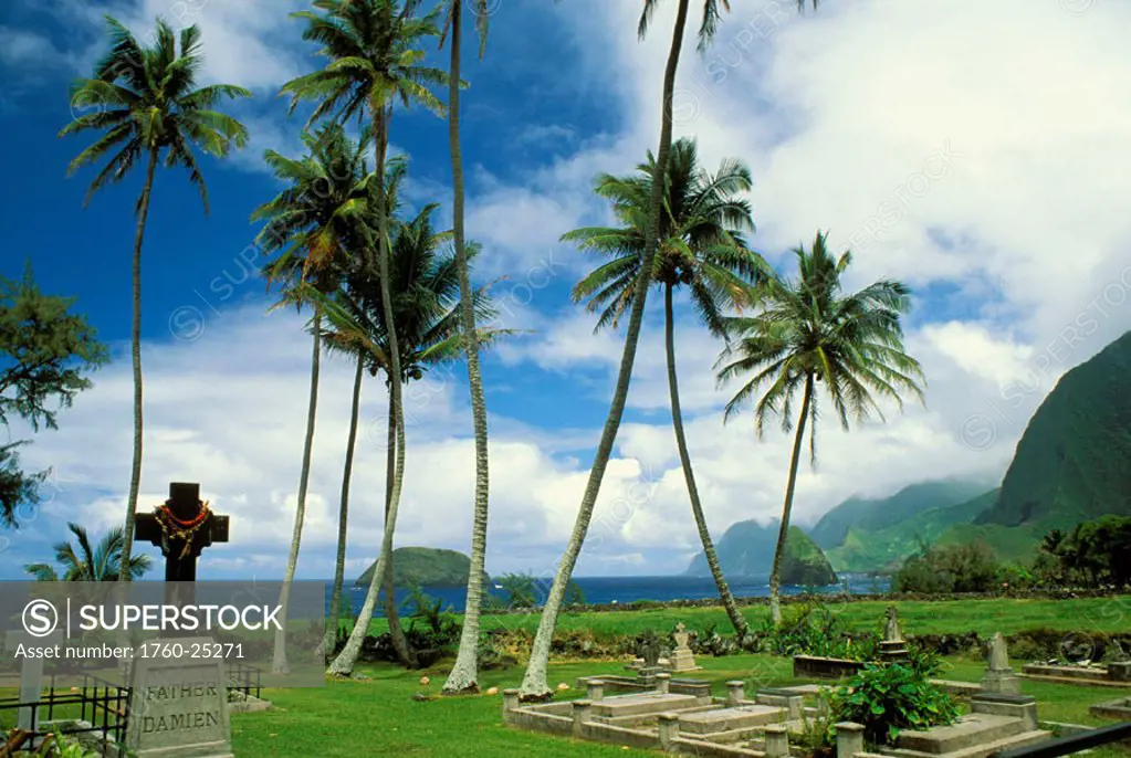 Hawaii, Molokai, Kalaupapa, St.Philomena´s church graveyard