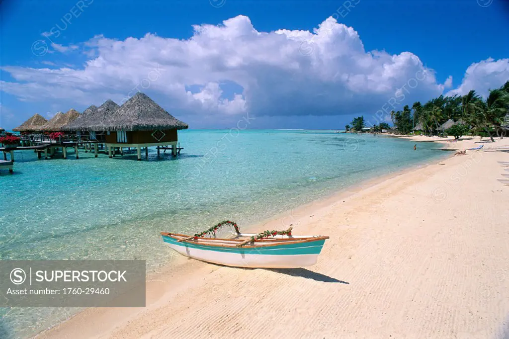 Tahiti Bora Bora Moana Beach Park Royal Resort, canoe on empty beach