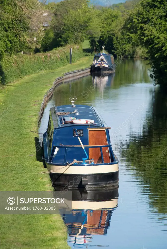 United Kingdom, England, Llangollen Canal, Narrow Boats On The Canal.