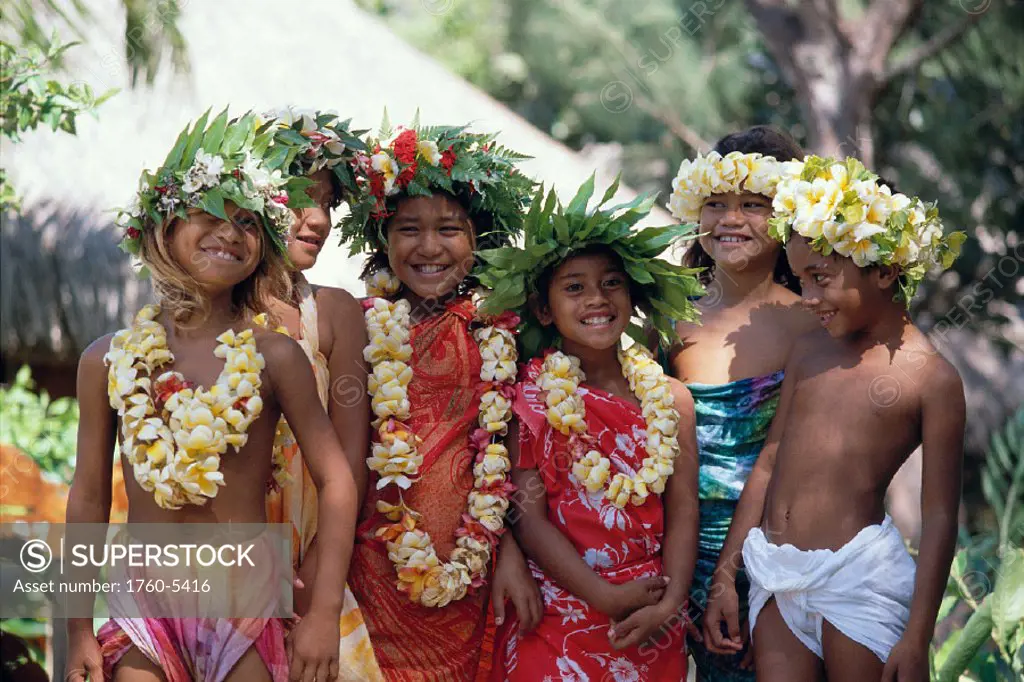 FP, Tahiti, Papeete, smiling group Polynesian school kids w/ leis A57E