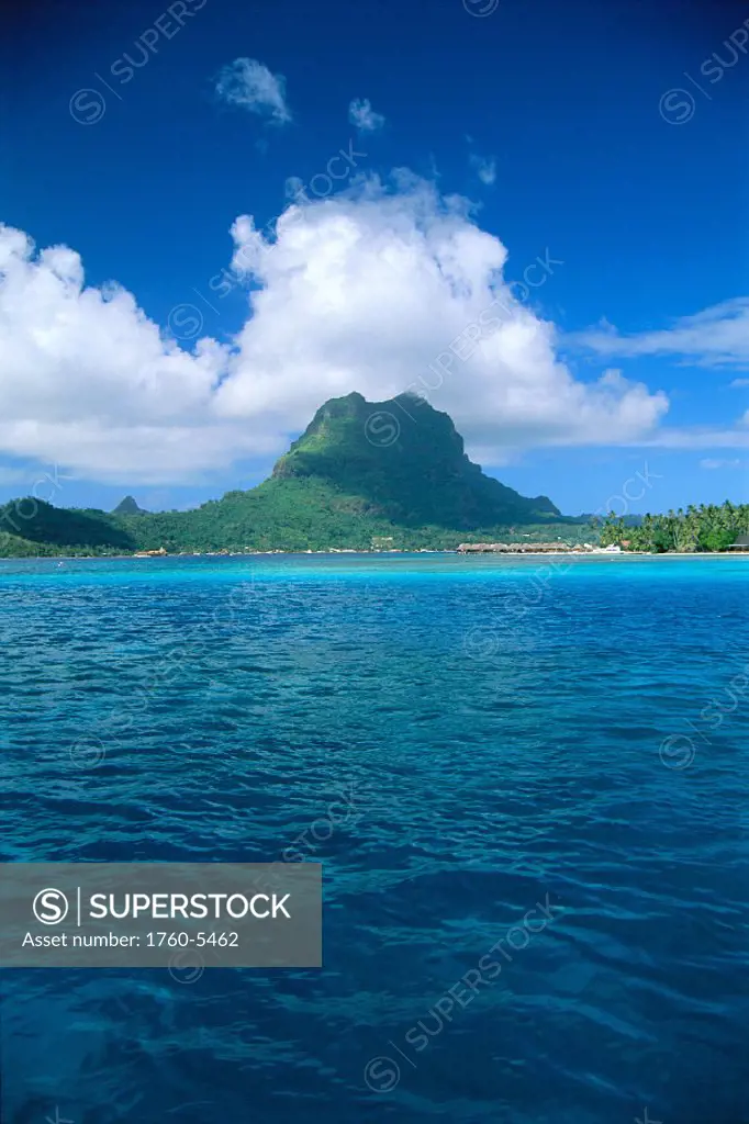 FP, Tahiti, Bora Bora, View fo Mt Pahia and Vaitape town from ocean, distant C1769