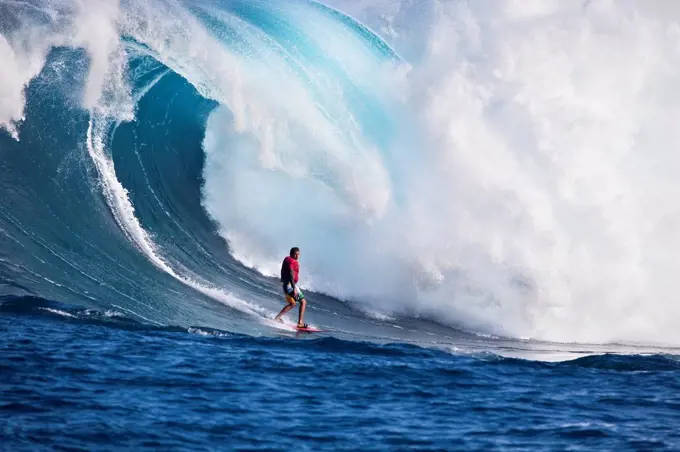 Hawaii, Maui, Peahi Or Jaws, Surfer On A Huge Wave.