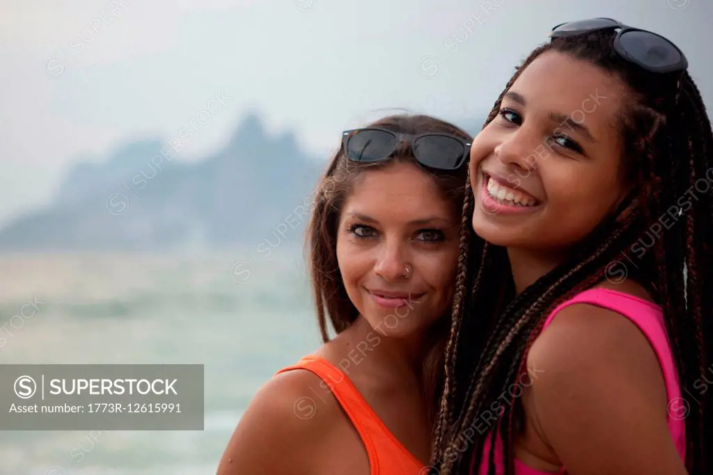 Women ipanema beach 2025 brazil