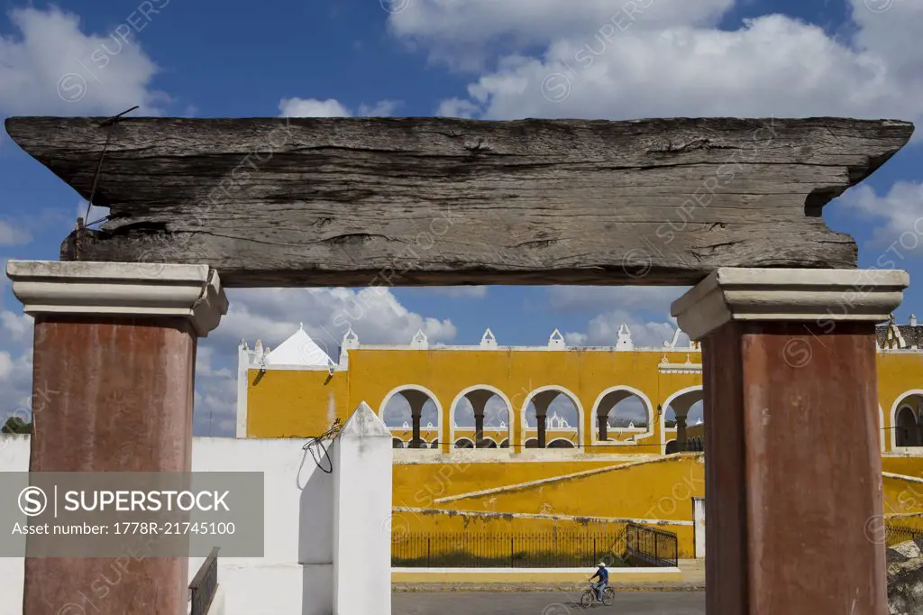 Yellow buildings at Izamal city center, Yucatan, Mexico