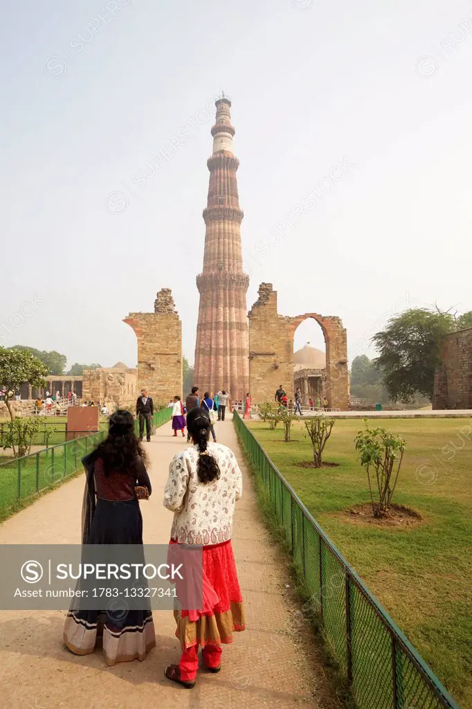 Qatar Minar tower at Qutab Minar complex, Greater Delhi