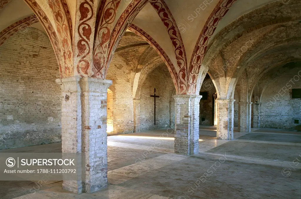 Scriptorium with pillars and cross vaults, Saint Galgano Abbey, Chiusdino, Tuscany, Italy, 13th century.