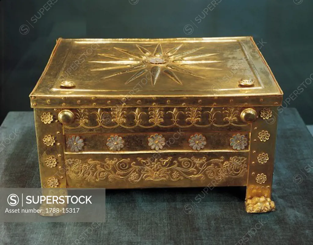 Gold Larnax coffin containing bones of Philip II of Macedonia, from treasures of royal room in Philip II's tomb, Vergina