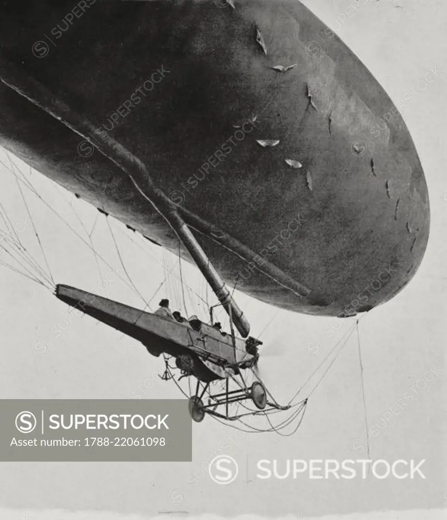 French patrol airship on reconnaissance duty, First World War, photograph from the magazine L'Illustration, year 75, no 3860, February 24, 1917.