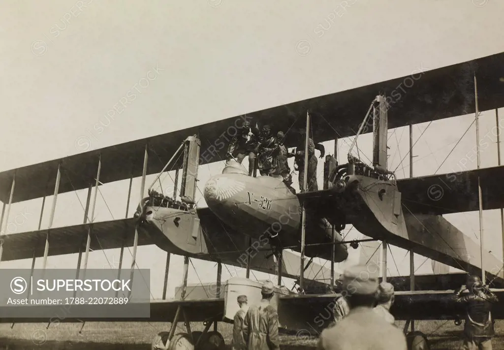 An Italian triplane bomber Caproni Ca 41 in an airfield, World War I, Italy, 20th century.