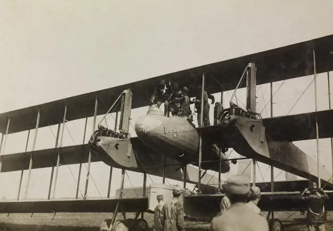 An Italian triplane bomber Caproni Ca 41 in an airfield, World War I, Italy, 20th century.