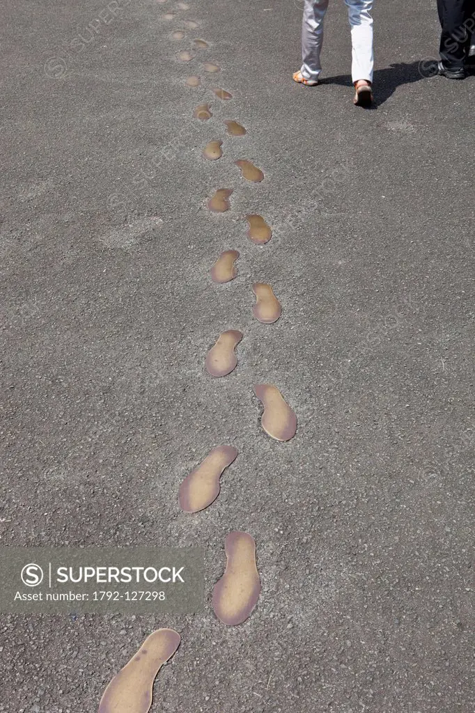 Philippines, Luzon island, Manila, Intramuros historic district, Fort Santiago, Rizal´s footsteps leading him to his place of execution