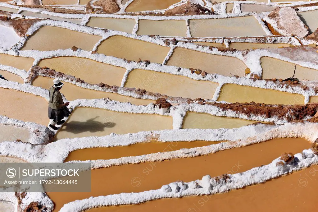 Peru, Cuzco Province, Incas sacred valley, Maras salt marshes in terrace near Urubamba