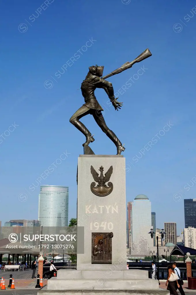 United States, New Jersey, Jersey City, Exchange Place, Katyn Memorial dedicated to the victims of the Katyn massacre in 1940, created by sculptor And...