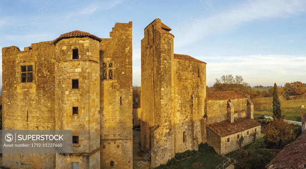 France, Gers, Larresingle, hurch and castle of the fortified village