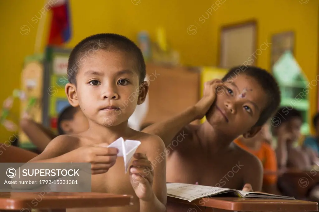 Philippines, Mindoro Island, Occidental Mindoro, Municipality of Sablayan, San Agustin barangay, Inawa Panaynep Elementary school, schoolboy