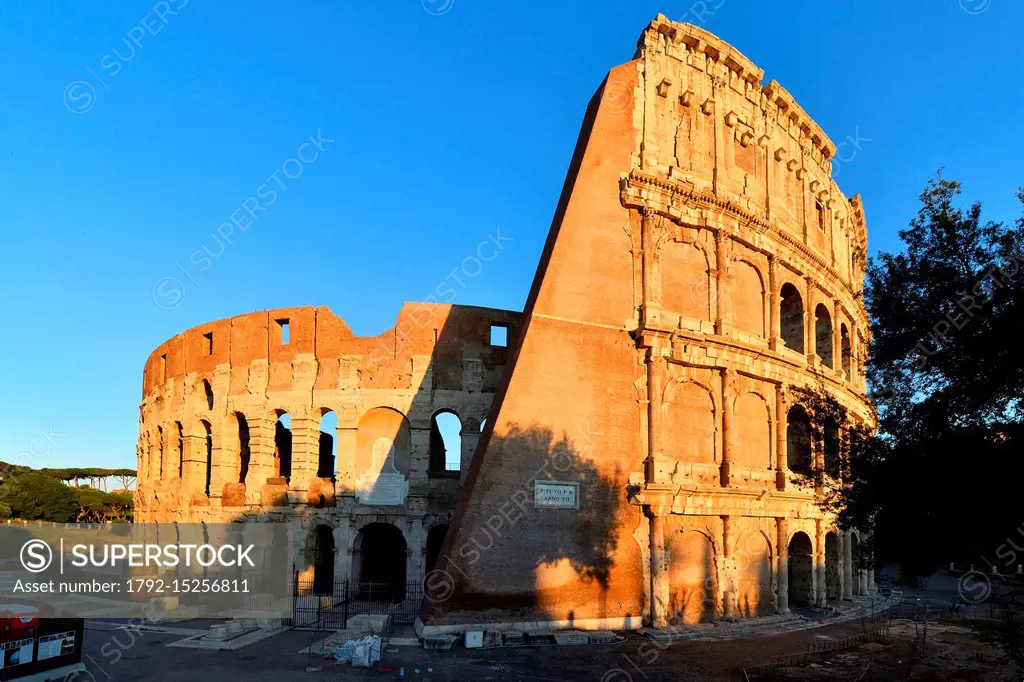 Italy, Lazio, Rome, historical centre listed as World Heritage by UNESCO, the Colosseum or Coliseum is the largest amphitheatre of the Roman Empire, b...