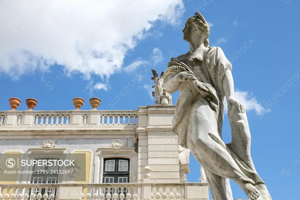 Portugal, Lisbon, Statue outside of Royal Palace