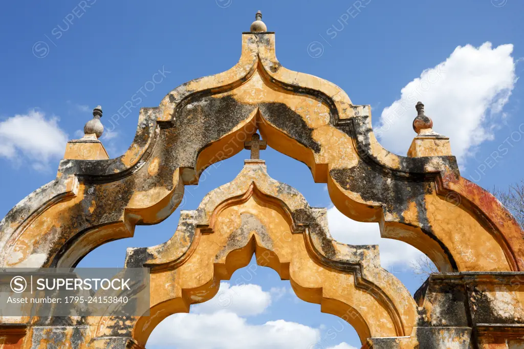 Mexico, Yucatan, Architectural detail of old arch representing 1000 head of cattle